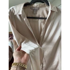 Beige/gold Satin button up